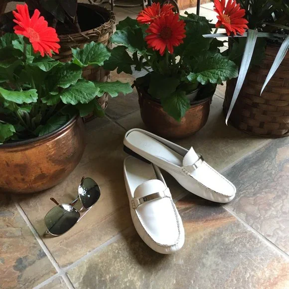 Ralph Lauren White Leather Mindy Mule/Slide - Picture 5 of 16